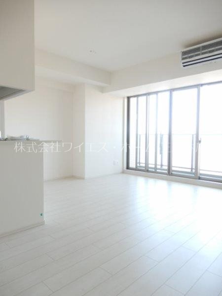 トラープランド翠命館 リビング