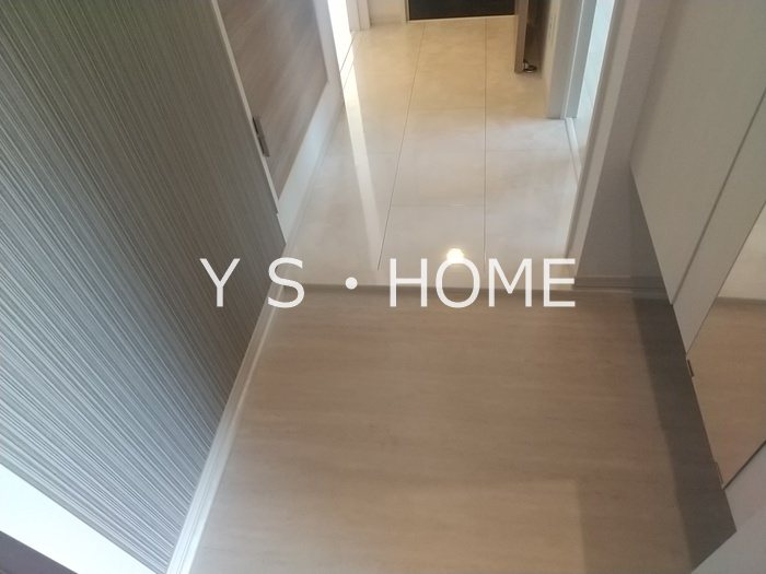 ラ・カーサ　グリシーナ 玄関