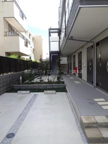 リブリ・モナミ・エムケイ その他1