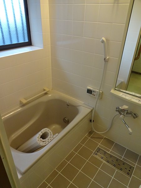 メゾネット山中 風呂画像