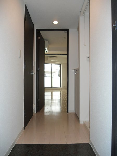ハラスパジオＢ. P  玄関