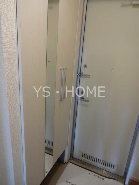 ハピネス武蔵野 玄関