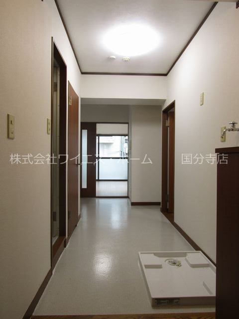 千代鶴ビル 玄関