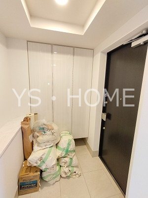 シティハウス吉祥寺北町  玄関