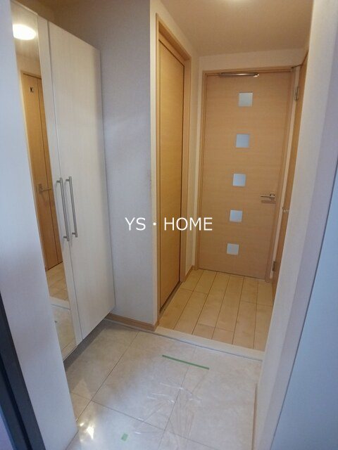 ローズ　ボヌール 玄関