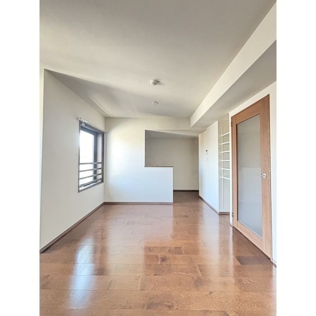 ウェルスクエア新高円寺  リビング