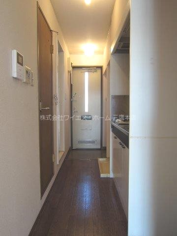 ヴィラ・ファミーユB リビング