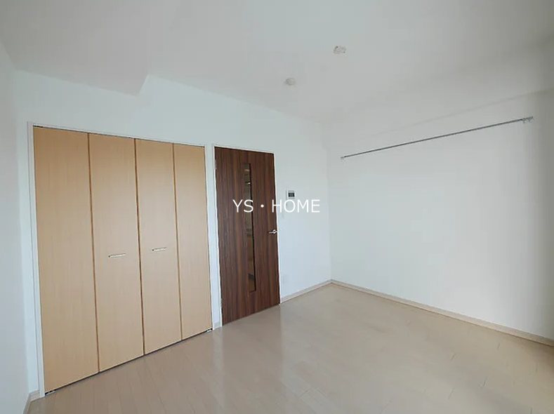 クレストヒル桃ケ丘 リビング