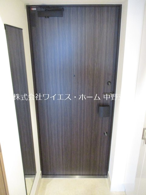 フレンシア高円寺北  玄関