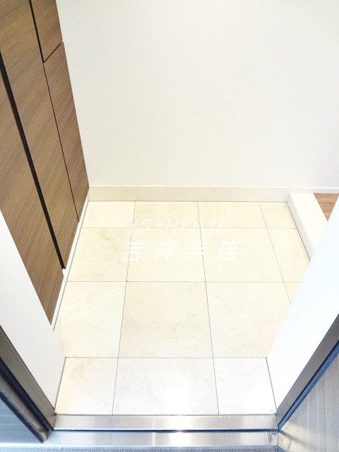 ソアラノーム荻窪天沼 玄関