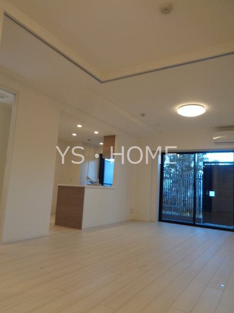 KDXレジデンス武蔵境Ⅱ リビング