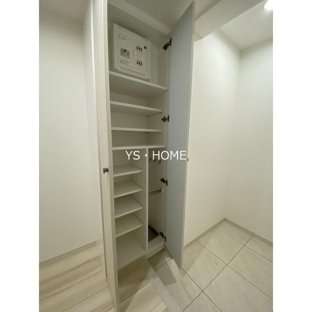 Benoit NAKANO（ブノワナカノ） 玄関