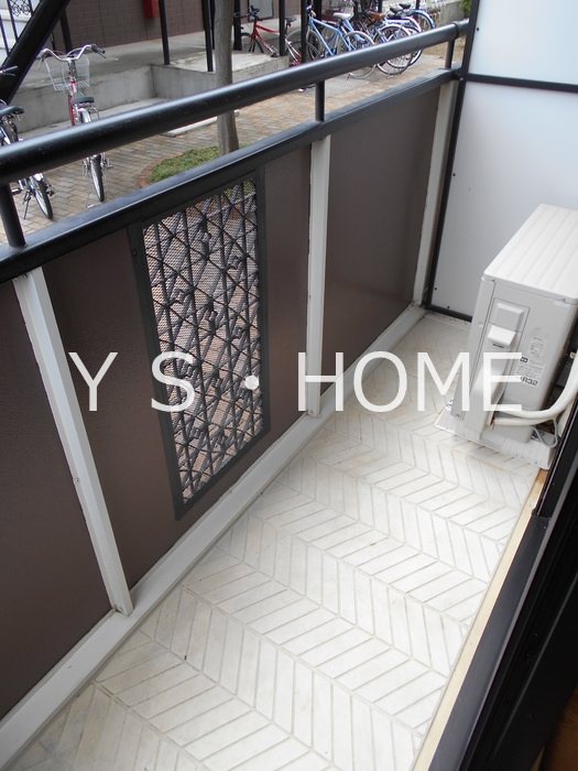 ヴィラ・ファミーユ　B ベランダ