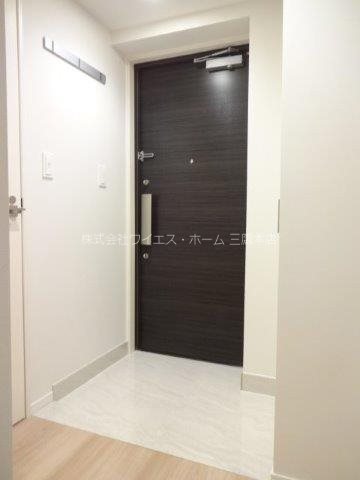 オーバスホームズ武蔵小金井 玄関