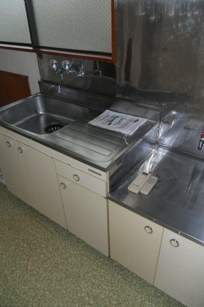 ワイエスハイム キッチン