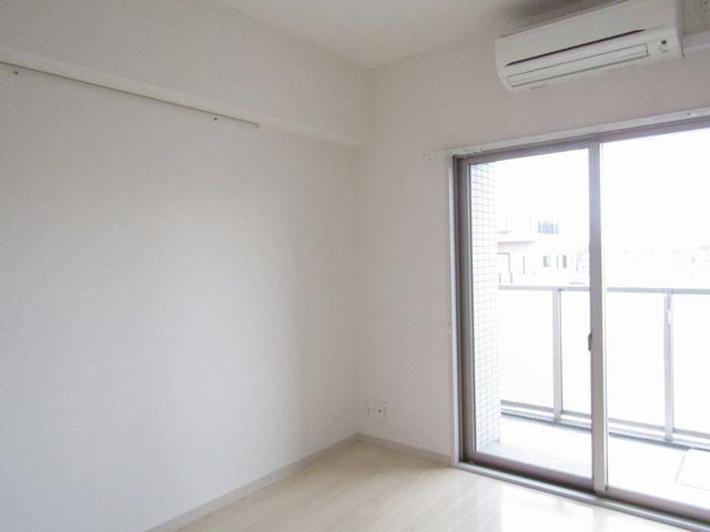 フェリーチェ国立 リビング