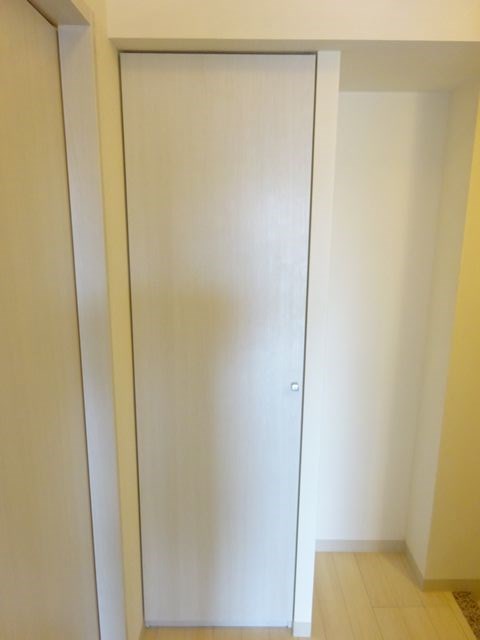 フェリーチェ国立 玄関