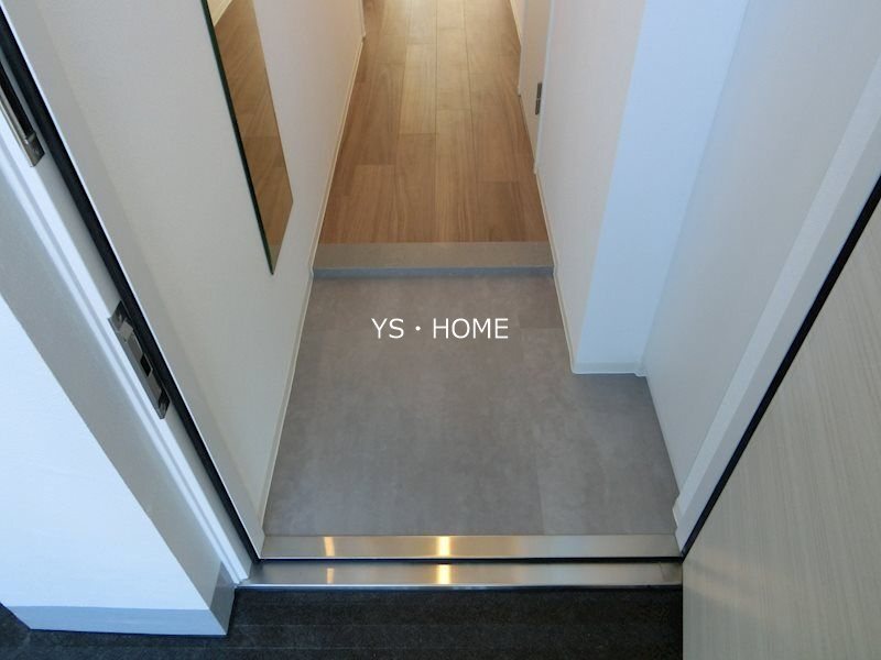 ZOOM新宿下落合 玄関