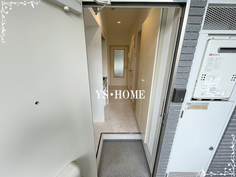 ロアフラット 玄関