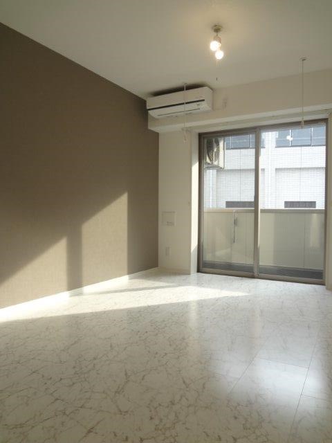 ＨＵＧＯ　ＨＯＵＳＥ リビング