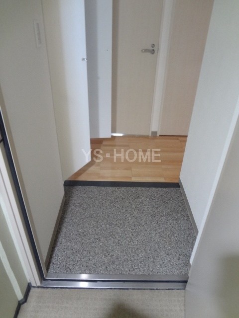 プライムアーバン西荻窪Ⅱ 玄関