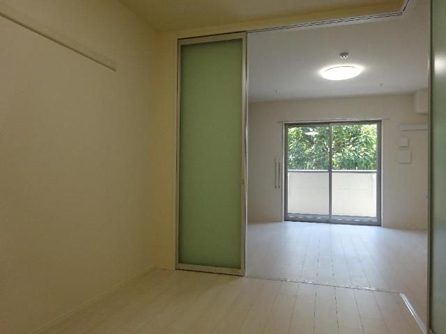 プレシャス ベッドルーム