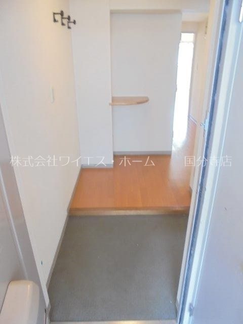 コーポレート小金井梶野通り６号棟 玄関