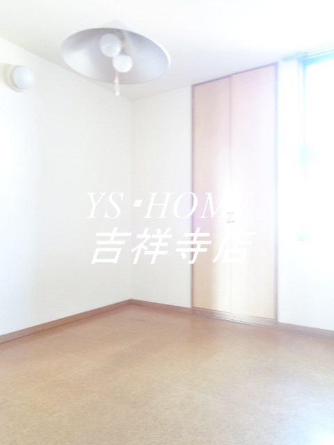 三鷹新川プラザ ベッドルーム