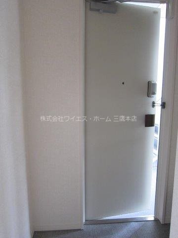 グランフォルス・ルピア 玄関