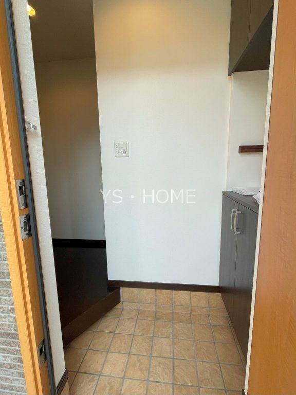 東町三丁目戸建   玄関