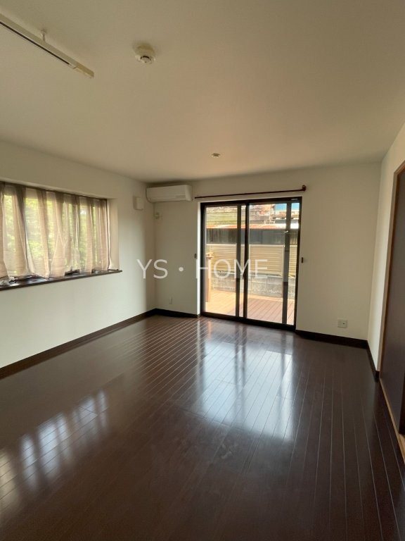 東町三丁目戸建   リビング