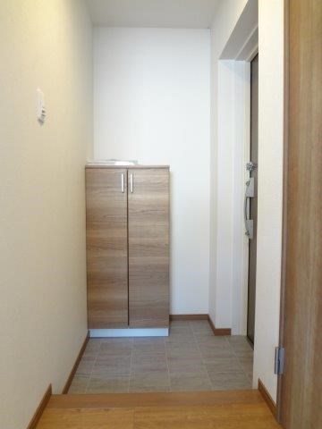 シャトル聖　小金井 玄関