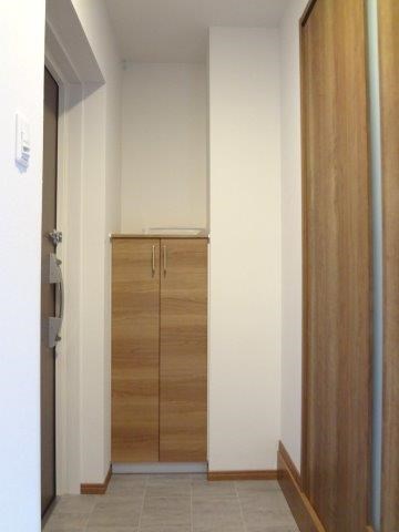 シャトル聖　小金井 玄関