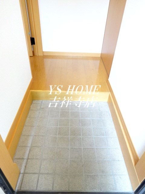 ルミノーサ南荻窪 玄関