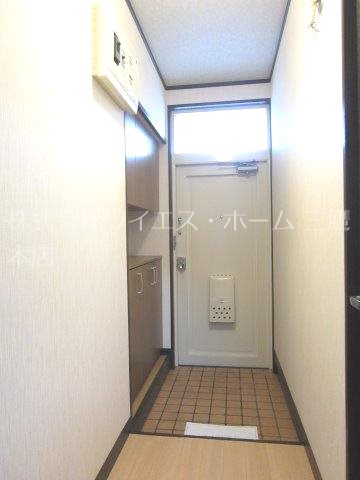 上水ハイツ 玄関