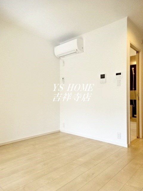 Maison KiKi East リビング