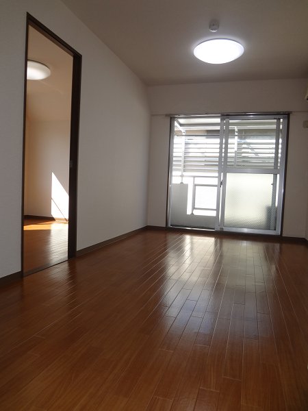 レバランス畑口 リビング