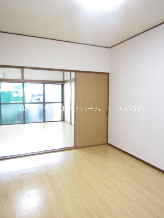 クレイン国立 リビング