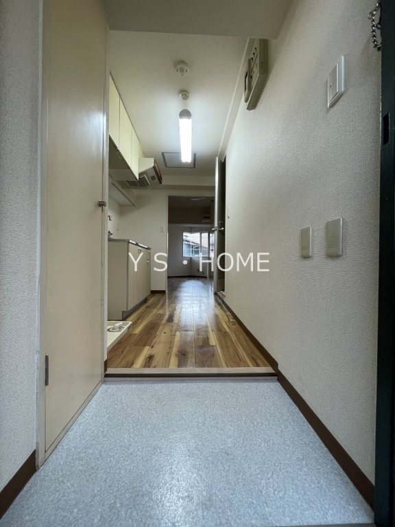 国分寺司ハイツ 玄関