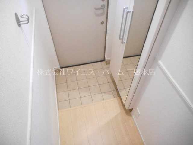 カレント　咲く花Ⅱ 玄関