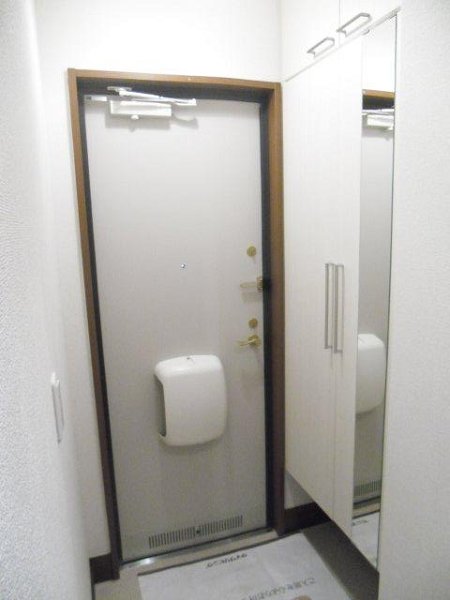 グリーンライフ 玄関