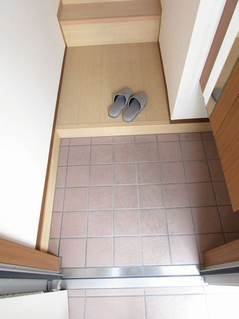 クレイドル 玄関