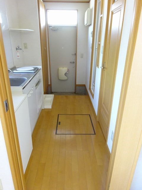 ソフィア本多４ 玄関