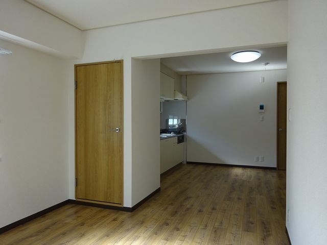 ハイネス国分寺 リビング