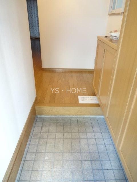 西久保3-4戸建  玄関