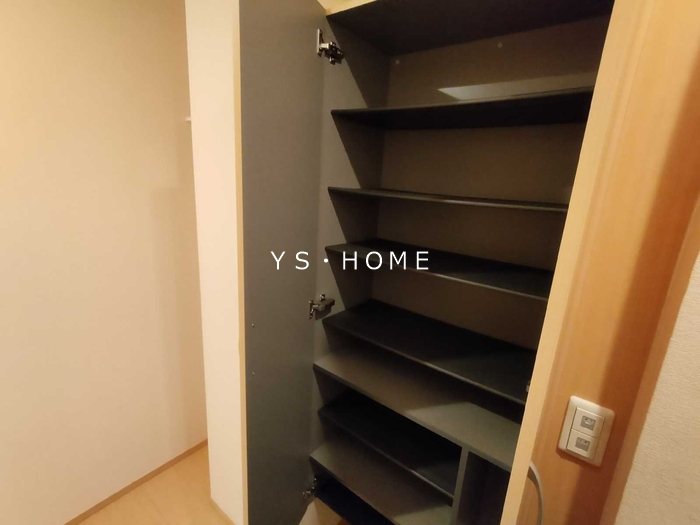 エルサ浜田山 玄関