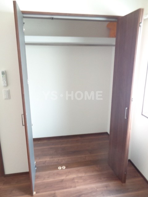 J wing East その他4