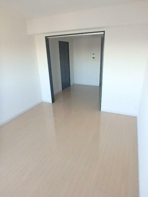 アストル リビング