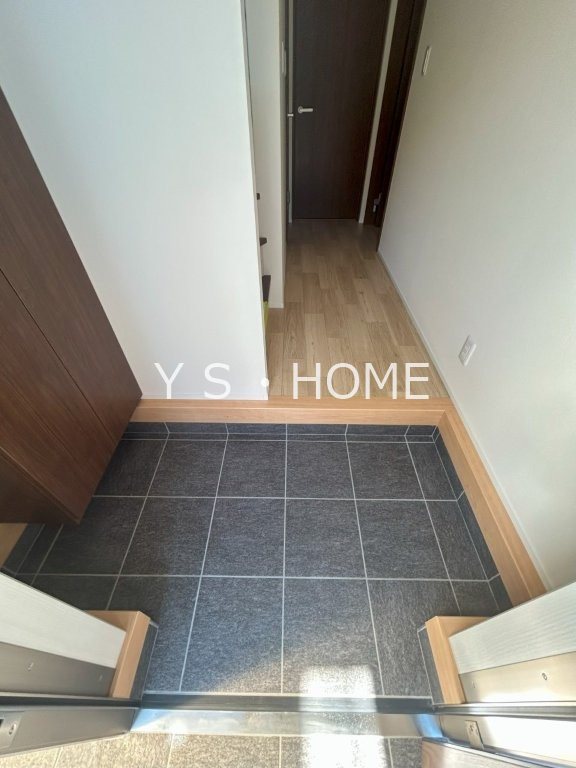 光町2丁目戸建   玄関