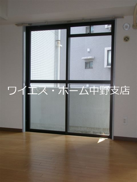 アーサメイジャー  リビング